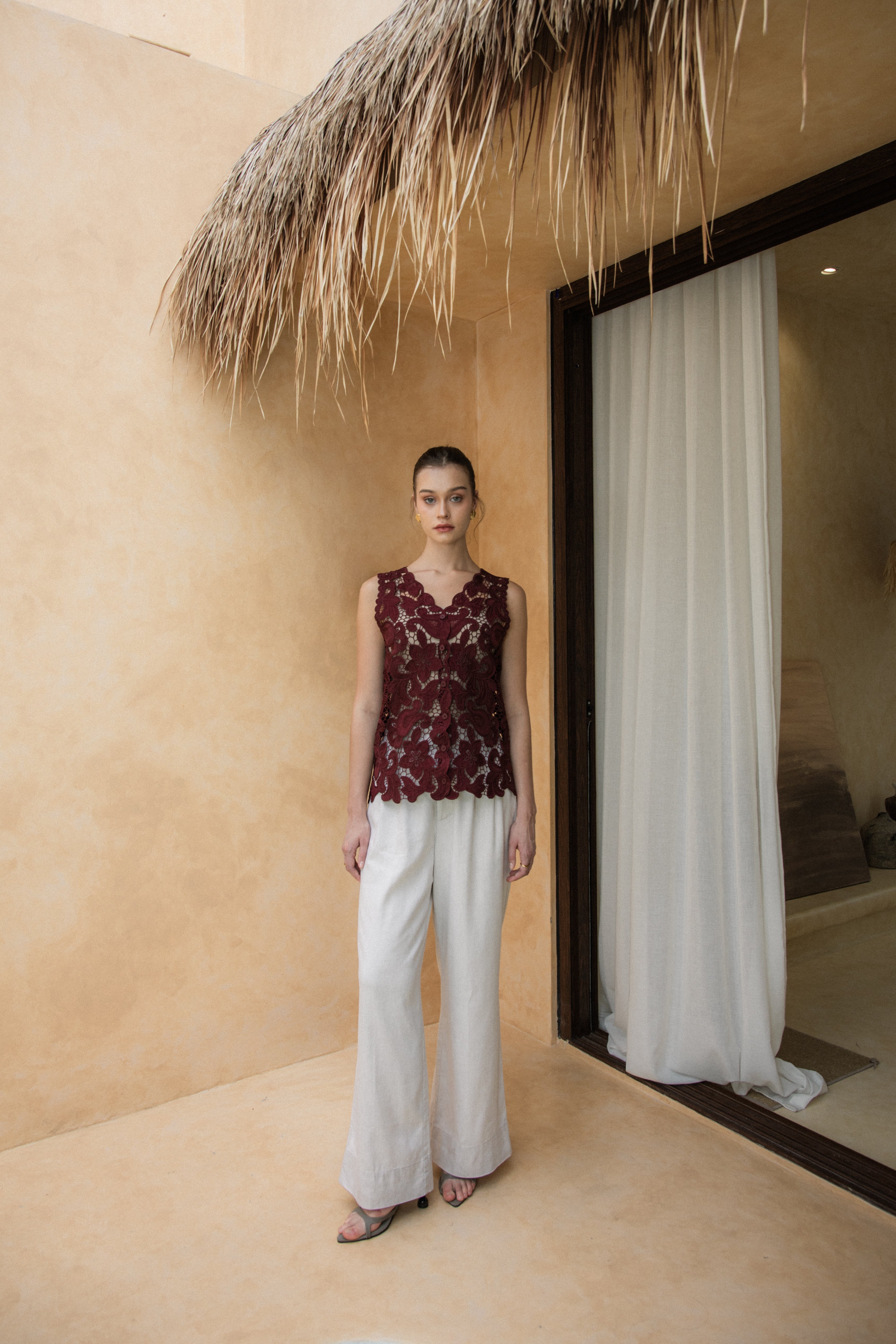 Nira Vest