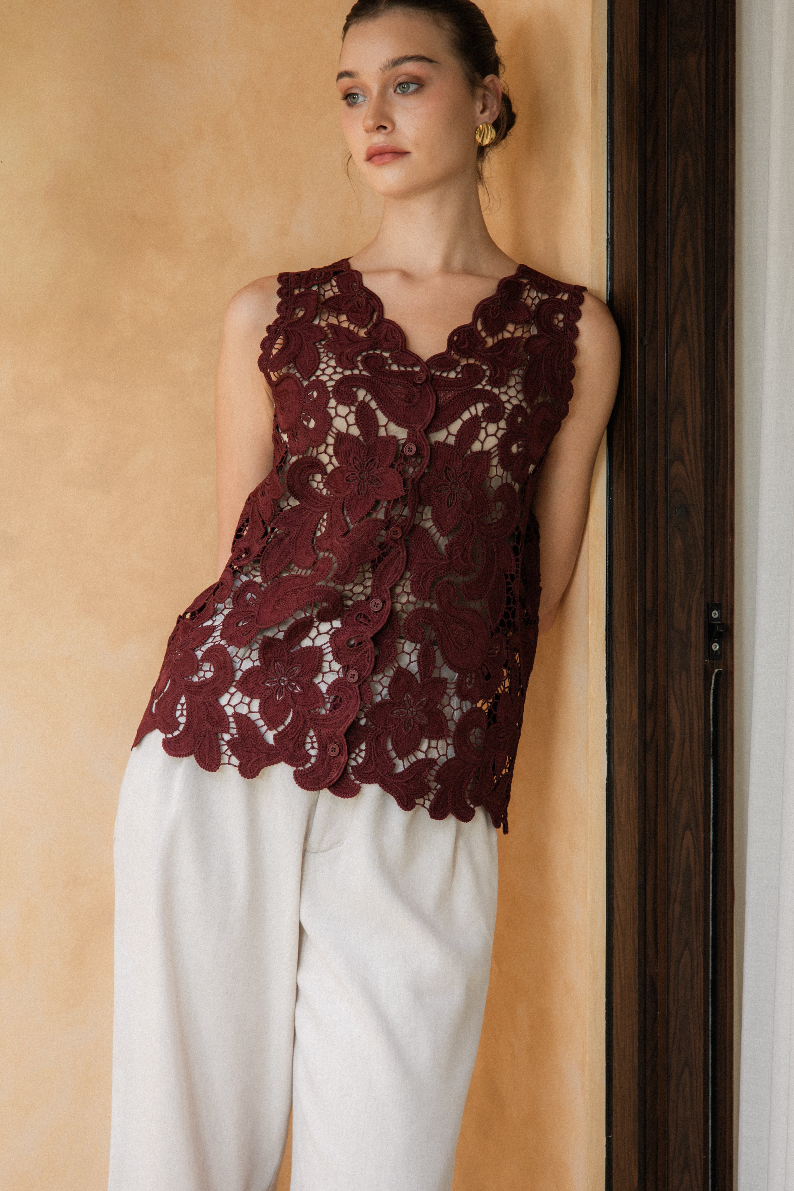 Nira Vest